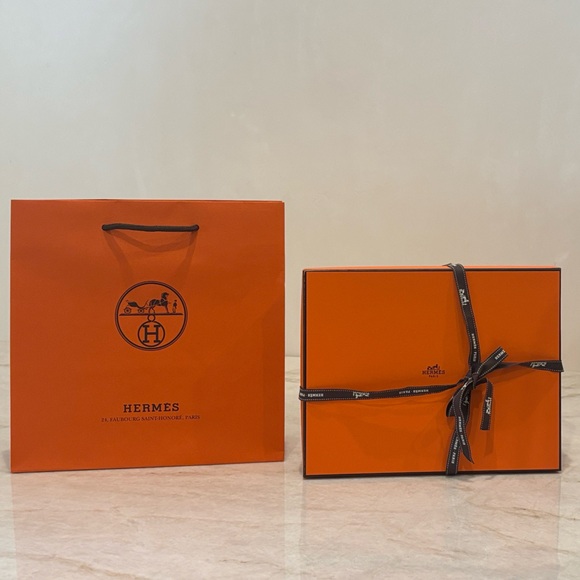 Authentic Hermès Birkin/Kelly Boutique Packaging Set – Box, Shopping Bag, Ribbon - Picture 1 of 10